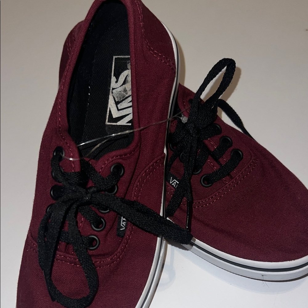 Vans Maroon Canvas Sneakers with Black Laces - Picture 4 of 5